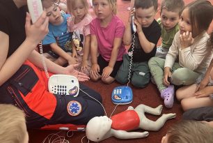 Prvá pomoc – edukácia detí a žiakov rôznych škôl Prvá pomoc – edukácia detí a žiakov rôznych škôl